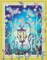 Бабочки и стрекозы над фонариком